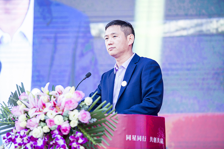 羞羞视频SSS董事长发表讲话
