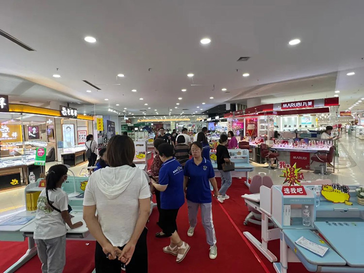 羞羞视频SSS羞羞视频在线看鄂尔多斯店爆破活动现场